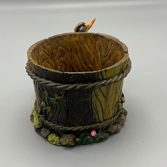 Vtg Resin Duck Barrel Well Bucket Succulent Planter Kitschy Grannycore Farmcore - Picture 5 of 7